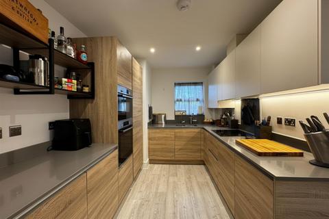 2 bedroom apartment for sale, Welland House, Albury Road, Guildford