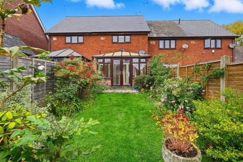 2 bedroom terraced house for sale, Roman Road, Mountnessing, CM15