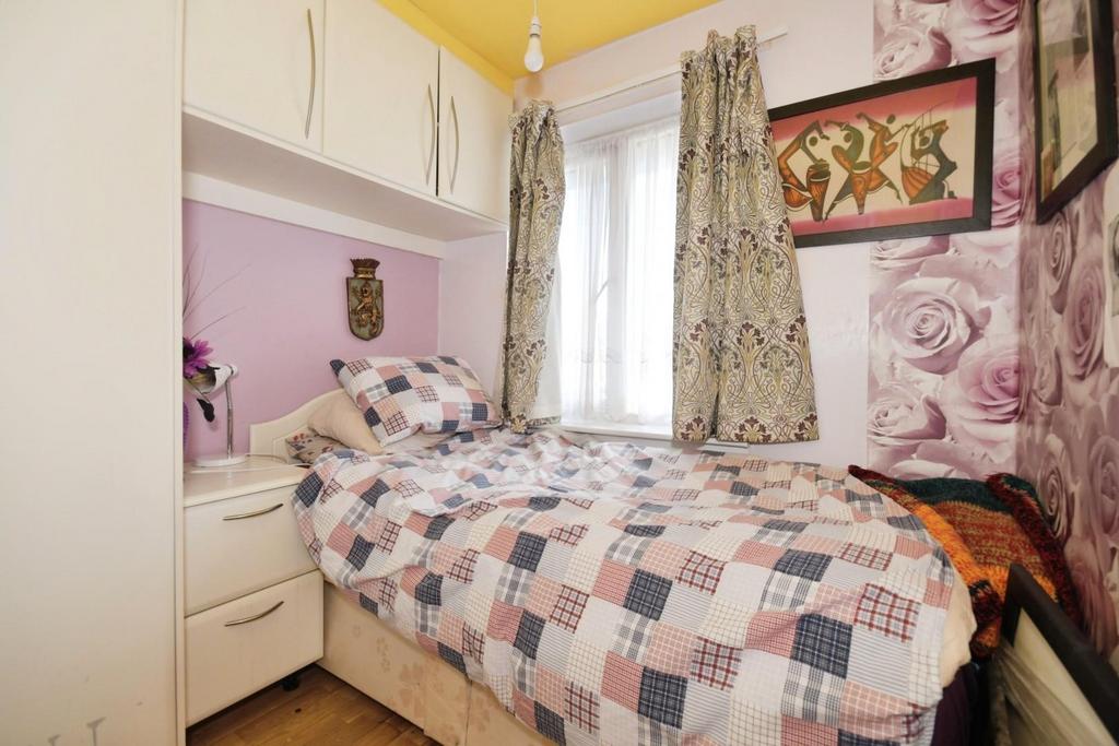 BEDROOM 3.jpg