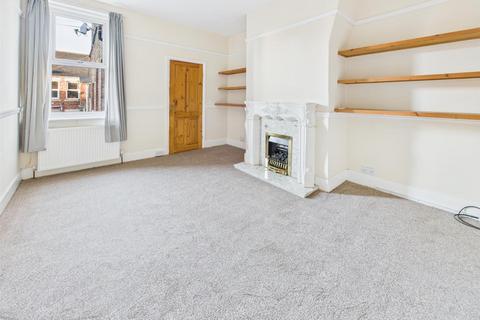 2 bedroom flat to rent, Fern Dene Road, Gateshead NE8