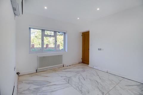 undefined, Sandyhurst Lane, Ashford TN25