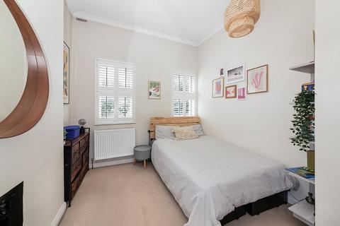 2 bedroom flat for sale, Gipsy Hill, Crystal Palace, London, SE19