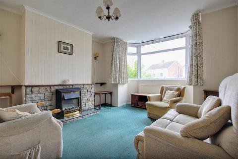 3 bedroom semi-detached house for sale, East Close, Beverley