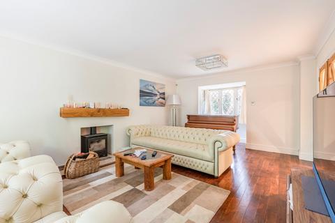 undefined, Dartnell Court, West Byfleet, Surrey, KT14