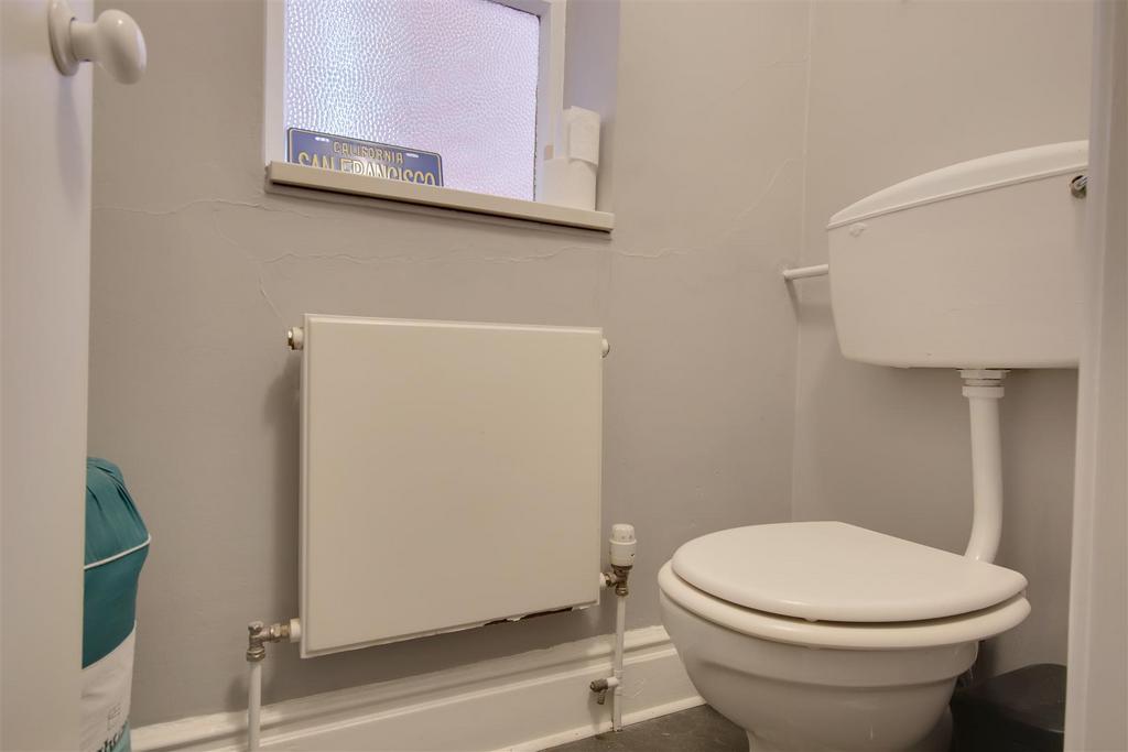 Toilet.jpg