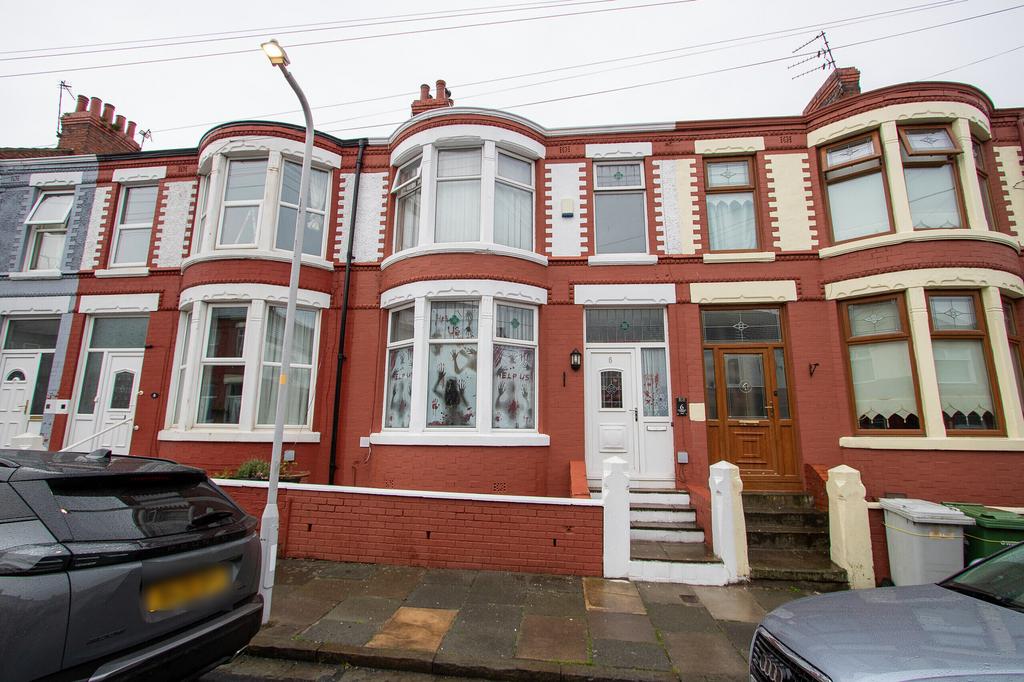 3 bedroom terraced house for sale