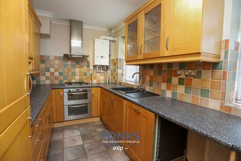 2 bedroom semi-detached house for sale, Codsall Road, Cradley Heath B64
