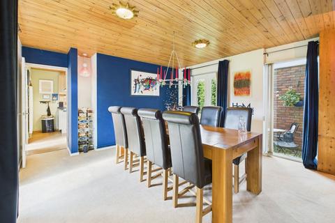 4 bedroom detached house for sale, Manor Park, Nether Heyford, NN7