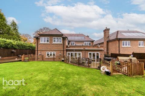 undefined, Kenmore Close, Epsom