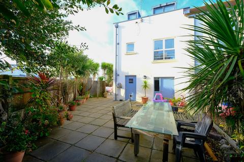 4 bedroom semi-detached house for sale, Le Squez Road, Jersey JE2