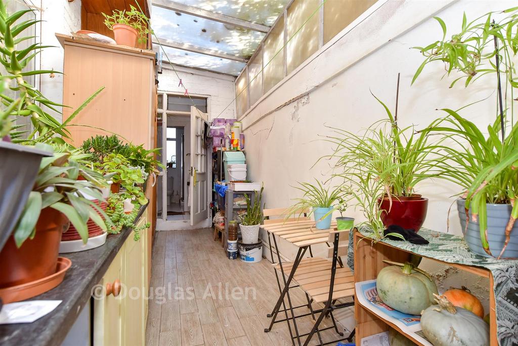 Lean-To