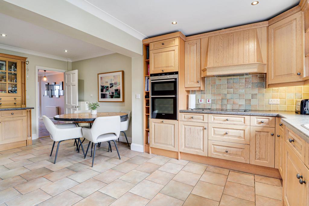 Kitchen/Dining