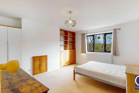 undefined, Treaty Street, London, N1