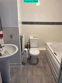 2 bedroom flat for sale, Flat 5, Wilson Court, Allenby Road, London, SE28