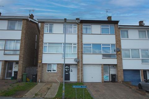 4 bedroom terraced house for sale, Meadow Rise, Billericay CM11