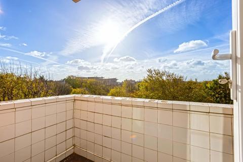 2 bedroom flat for sale, New Church Road, Hove