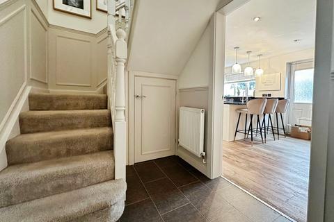 4 bedroom detached house for sale, Barons Close, Kirby Muxloe, LE9