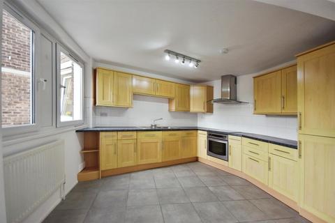 1 bedroom apartment to rent, Brentford Dock