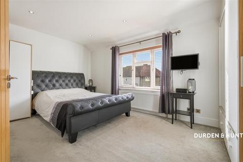 2 bedroom terraced house for sale, Marlborough Road, Dagenham, RM8