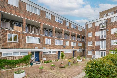 undefined, Sir Francis Way, Brentwood