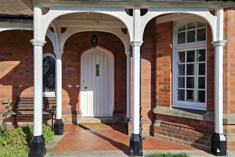 6 bedroom detached house for sale, Longhills Road, Church Stretton SY6