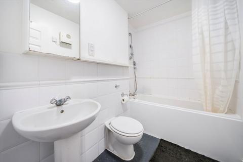 undefined, Sheerness Mews, London E16