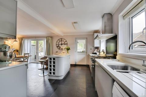 4 bedroom detached house for sale, Cackle Street, Rye TN31