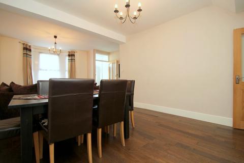 4 bedroom terraced house to rent, 62 Lathom Road, East Ham, London, E6 2DX