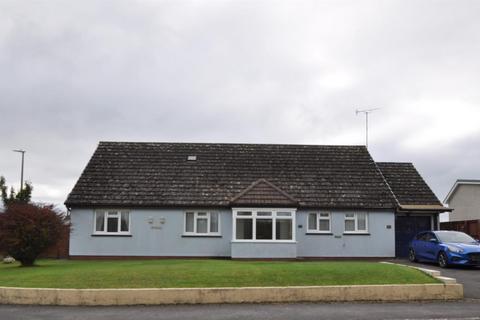 4 bedroom detached bungalow for sale, Red Roses, Whitland
