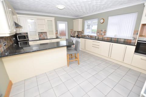 4 bedroom detached bungalow for sale, Red Roses, Whitland