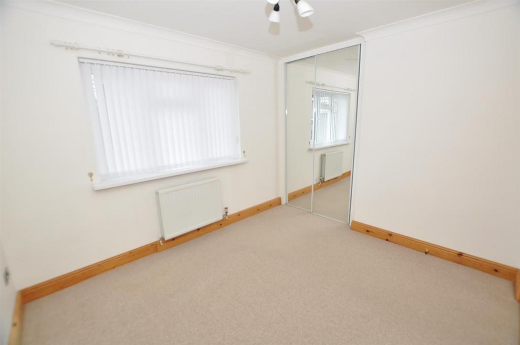 Front Bedroom 4