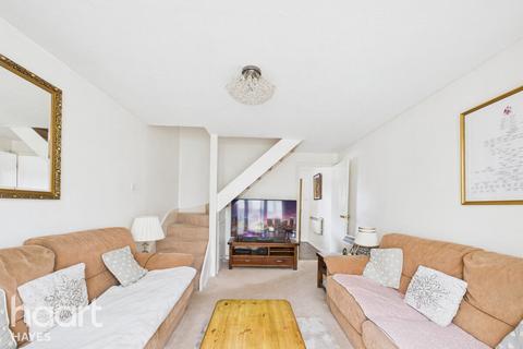 1 bedroom semi-detached house for sale, Gade Close, Hayes