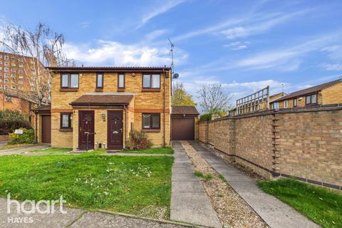undefined, Gade Close, Hayes