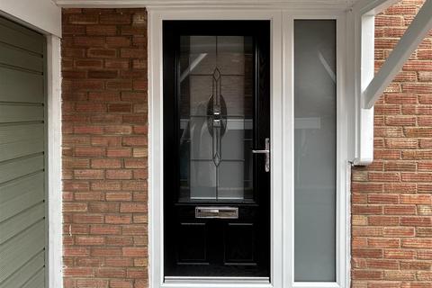 2 bedroom semi-detached house for sale, Chatsworth Road, Halesowen