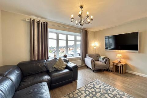 2 bedroom semi-detached house for sale, Chatsworth Road, Halesowen