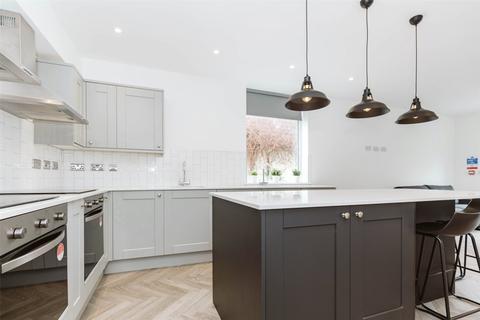 6 bedroom semi-detached house to rent, Filton Avenue, Filton, Bristol, South Gloucestershire, BS34