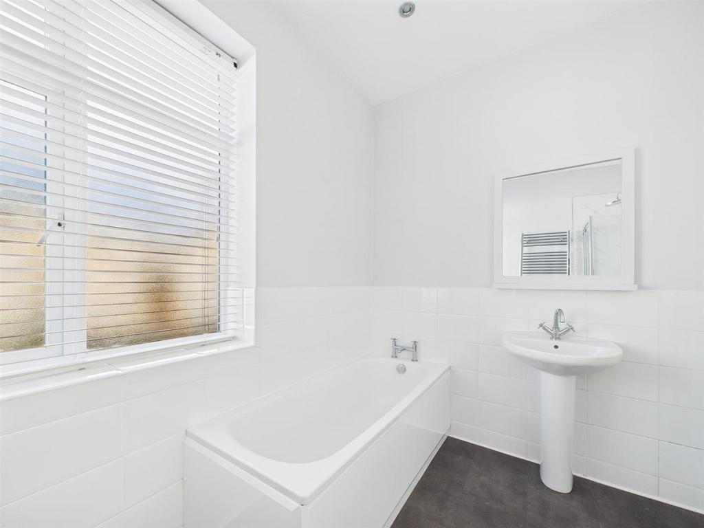Bath 2.jpg