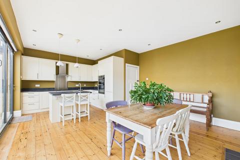 3 bedroom terraced house for sale, Marine Gardens, Whitley Bay