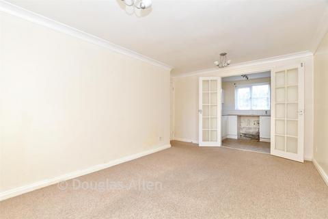 7 Chase End Chaseway, Basildon, SS16 4XD