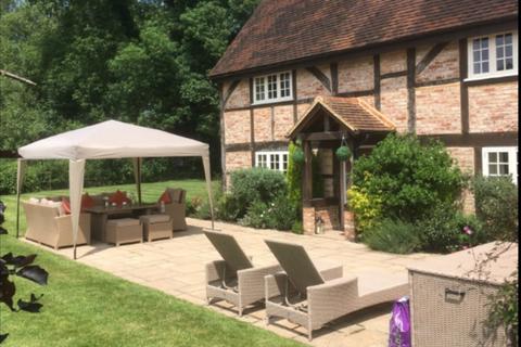 Woodcote Cottage Beech Hill Road, Spencers Wood, Reading, RG7 1HY