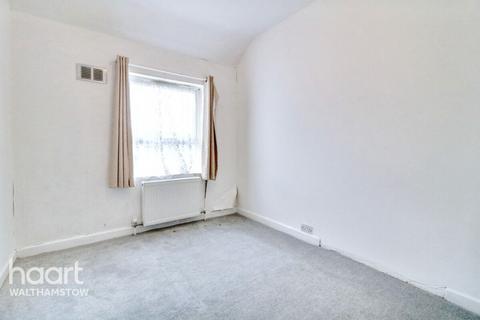 25 Ascham End, London, E17 5EB