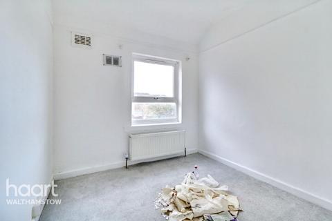 25 Ascham End, London, E17 5EB