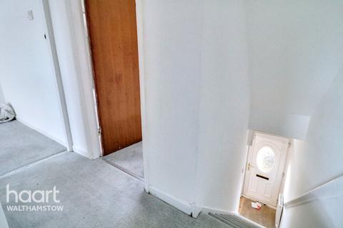25 Ascham End, London, E17 5EB