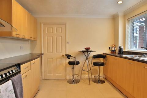undefined, Wynyards Close, Tewkesbury