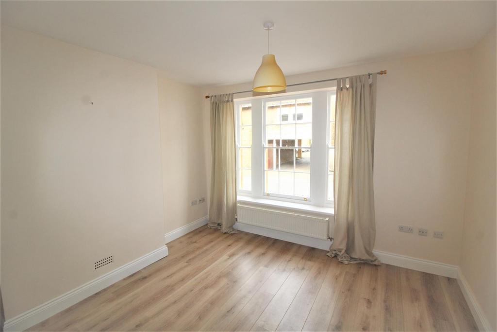 Kitchen/Living Area