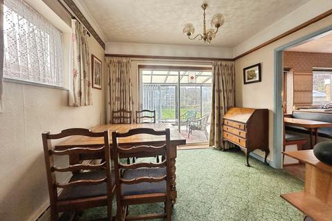 3 bedroom detached house for sale, Cherry Tree Avenue, Kirby Muxloe, LE9