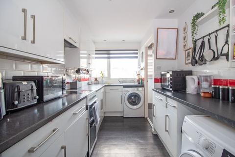 3 bedroom terraced house for sale, Kennedy Close, Purbrook, PO7 5NZ