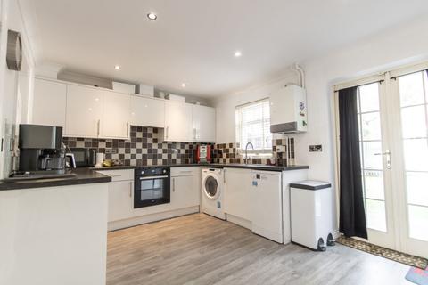 3 bedroom townhouse for sale, King Henry Chase, Bretton, PE3