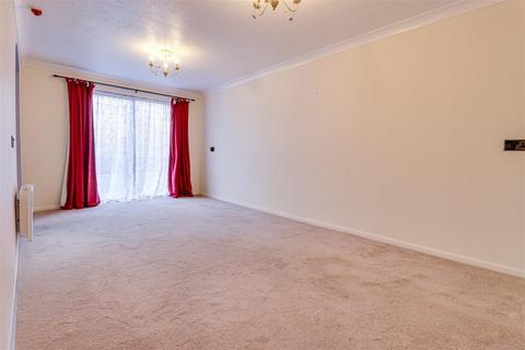 undefined, Imperial Avenue, Westcliff-on-Sea SS0