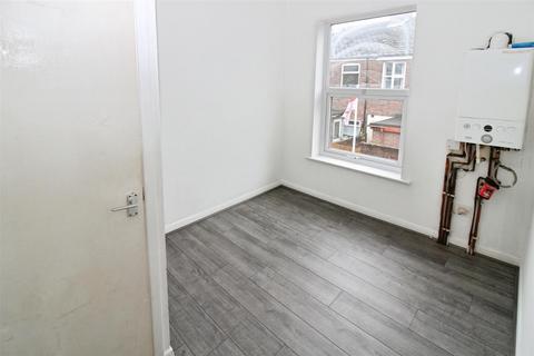Carisbrooke Avenue, Montrose Street, Hull